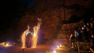 Feuershow der Gruppe "Armati Equites" auf Burg Berwartstein_Foto Anette Lang