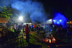 Abendstimmung auf dem Kohlemeihlerfest