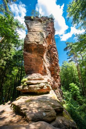 Fladensteine am Geologischen Lehrpfad in Bundenthal_Foto Kurt Groß, kgp.de
