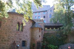 Innenhof der Burg Berwartstein - Foto: Jacques Noll