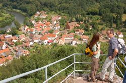 Blick vom Pfaffenfels auf Schönau -Foto: JacquesNoll