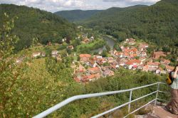 Blick vom Pfaffenfels auf Schönau - Foto: JacquesNoll