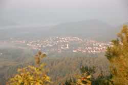 Blick vom Puhlstein auf Busenberg - Foto: Jacques Noll