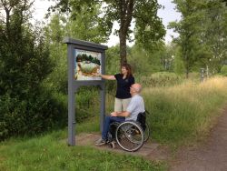 Unterwegs auf der Roll-Tour am Barfußpfad- Foto: Jacuques Noll