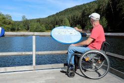 Schwimmsteg in Fischbach - Foto: Manfred Kuntz