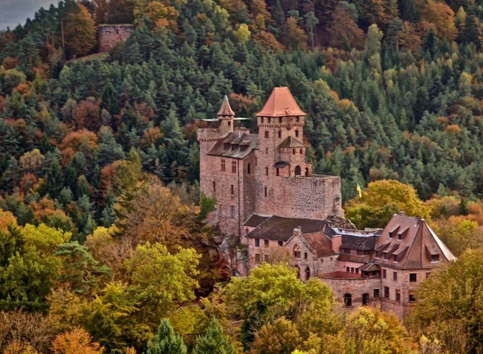 Burg Berwartstein bei Erlenbach - Foto Kurt Groß